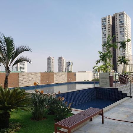 Moderno Flat Com Vista Para O Parque Vaca Brava Goiania Exterior photo