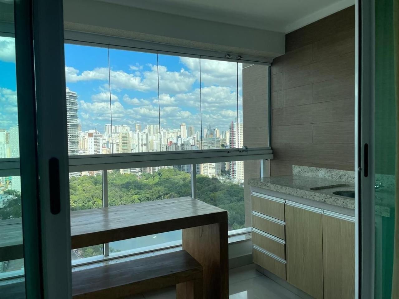 Moderno Flat Com Vista Para O Parque Vaca Brava Goiania Exterior photo